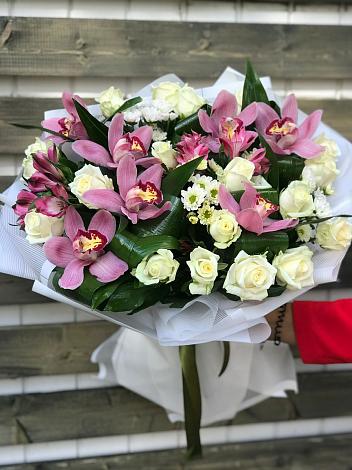 Букет цветов из: Розы и Хризантемы в Русский Акташ