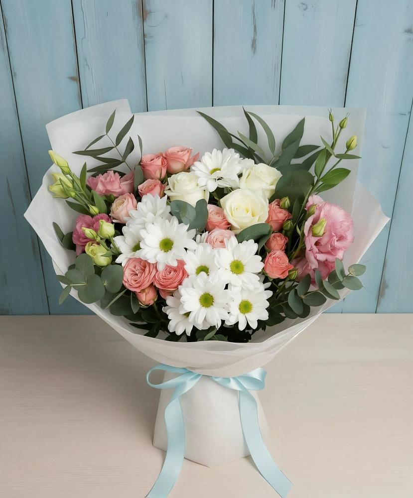 Букет цветов из: Розы, Лизиантусы и Хризантемы в Русский Акташ