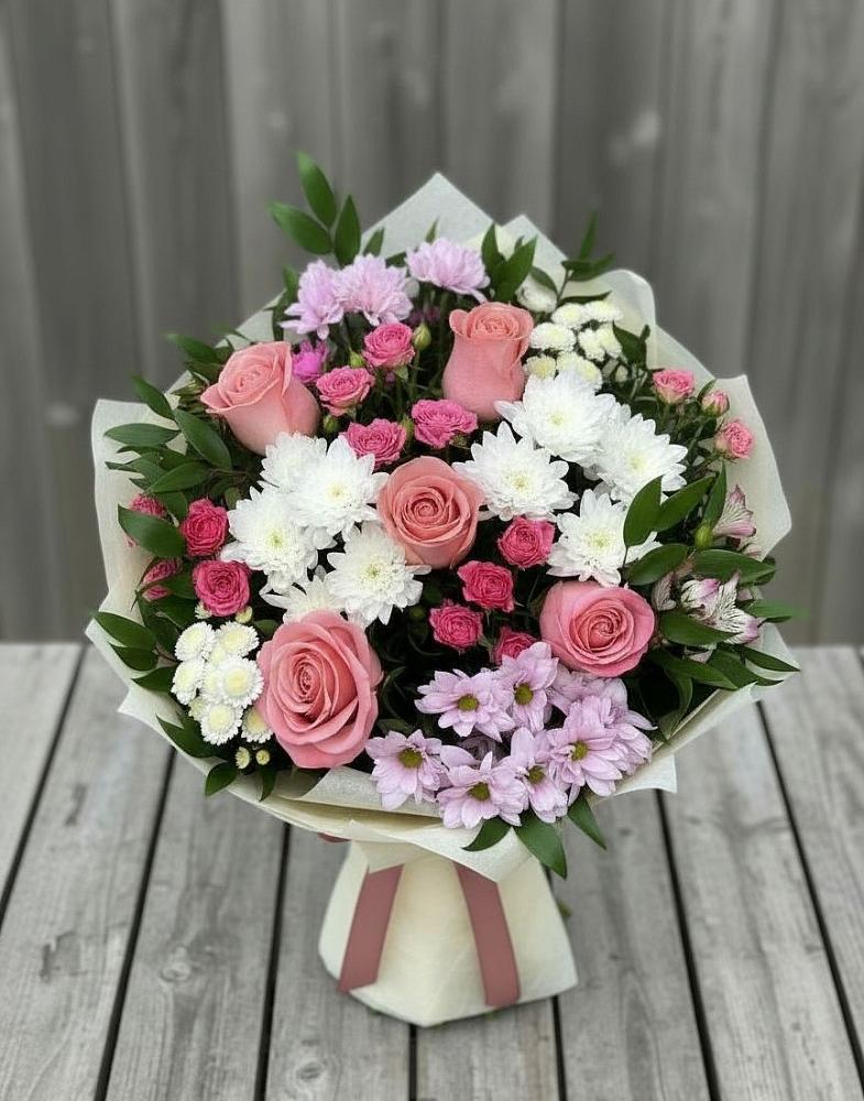 Букет цветов из: Альстромерии, Гвоздики, Розы и Хризантемы в Русский Акташ