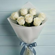 Букет 7 Белых роз Эдлесс Лав в Русский Акташ