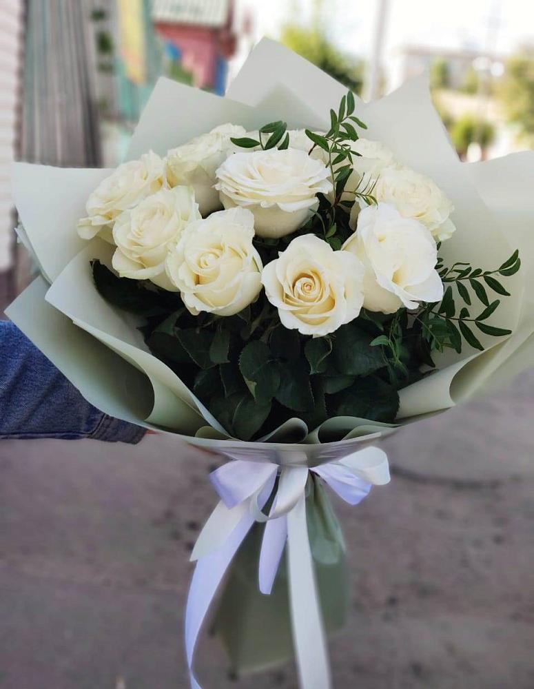 Букет Белые розы Проуд в Русский Акташ