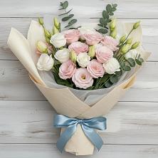 Букет цветов из:  Лизиантусы в Русский Акташ