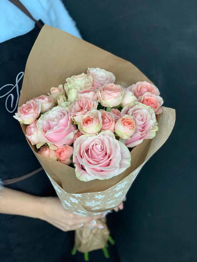 Букет цветов из: Хризантемы и Розы в Русский Акташ