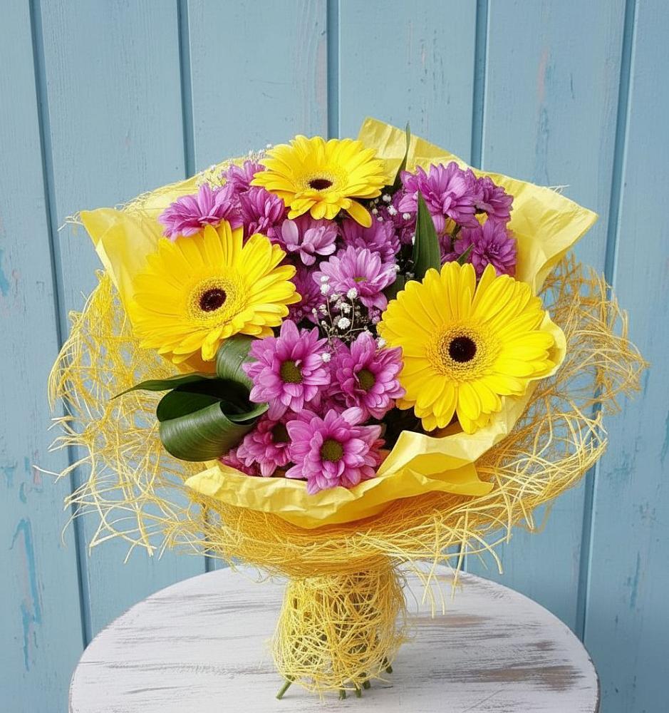 Букет цветов из: Хризантемы и Герберы в Русский Акташ