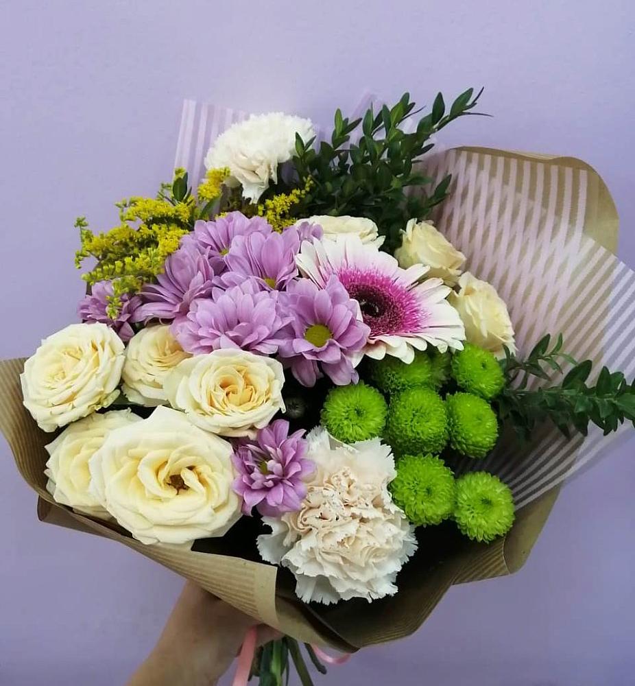 Букет цветов из: Хризантемы, Розы, Гвоздики и Герберы в Русский Акташ