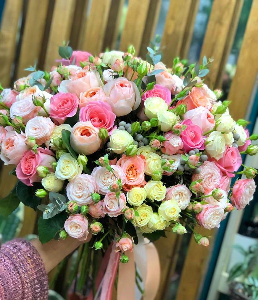 Букет цветов из: Розы в Русский Акташ