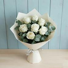 Букет Белые розы в Эвкалипте в Русский Акташ